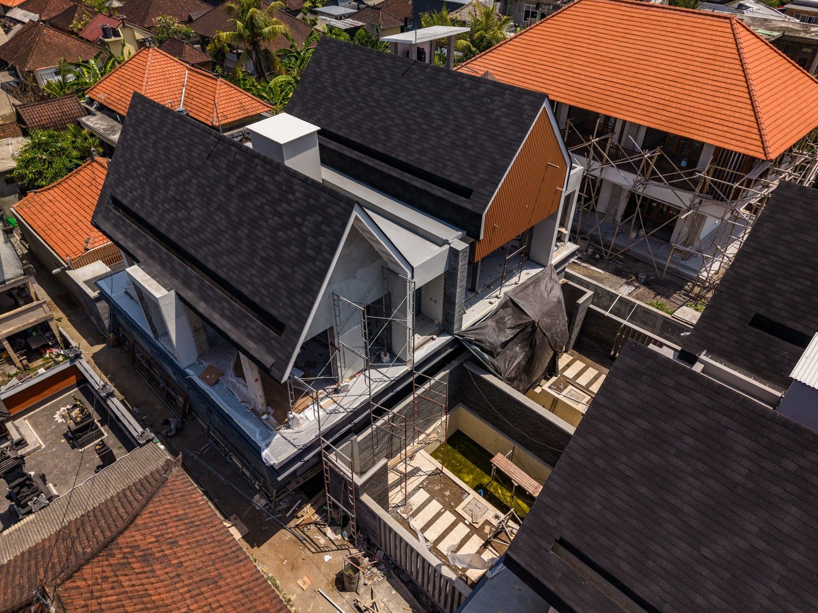 Construction progress at the Four Palms villas in Kedungu, 22 September 2026